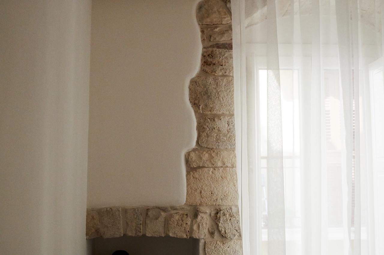 كونفيرسانو Iulius Suite & Spa المظهر الخارجي الصورة